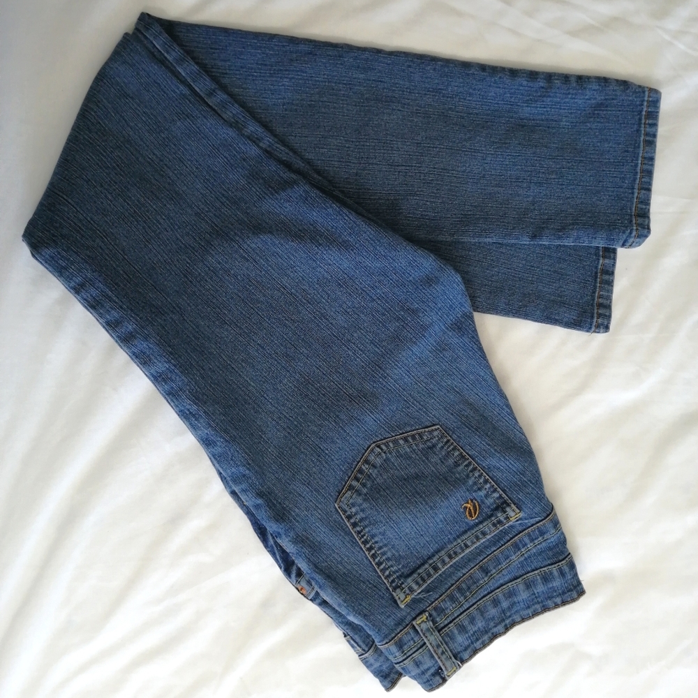 Jeans - Picture 4 of 8